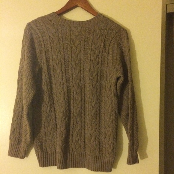 Tan sweater - Picture 3 of 5